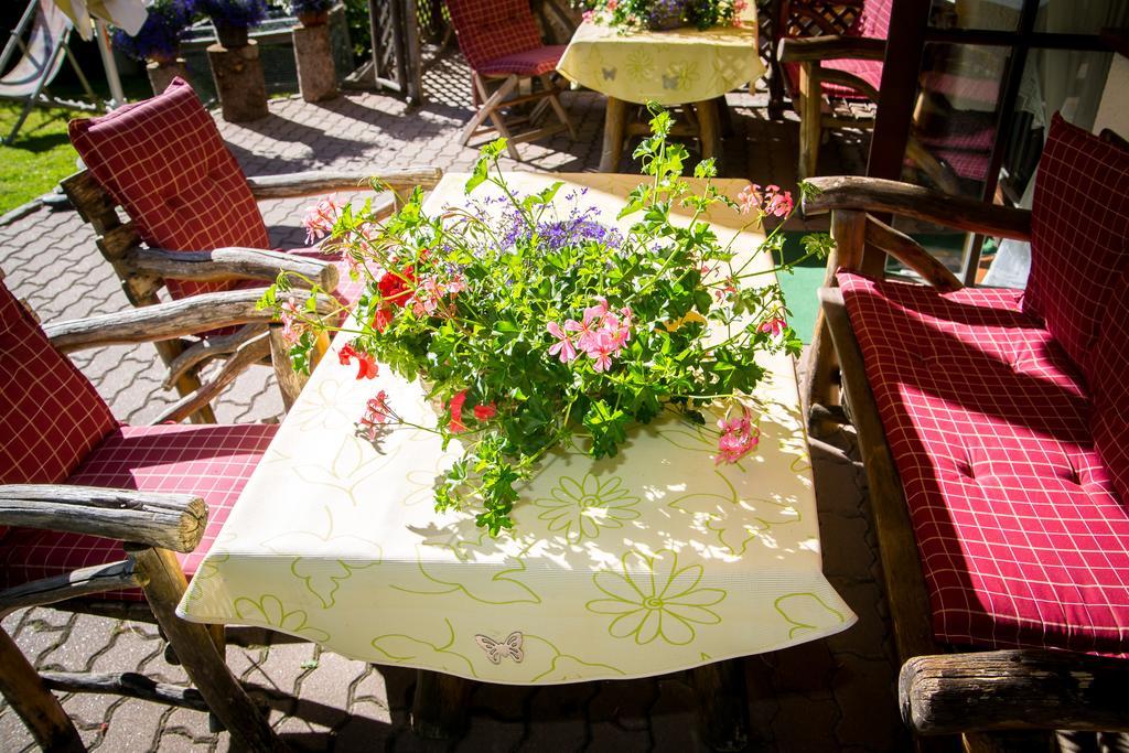 Almhof-Reithof Pitztal Hotel Sankt Leonhard im Pitztal Exterior foto